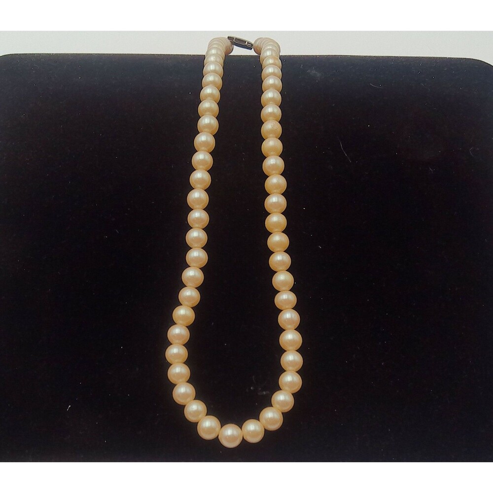 Vintage Faux Pearls Necklace Cream Color 16"